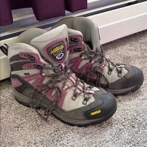 ASOLO Ladies size 8 Gray and Purple Neutron Hikers boots